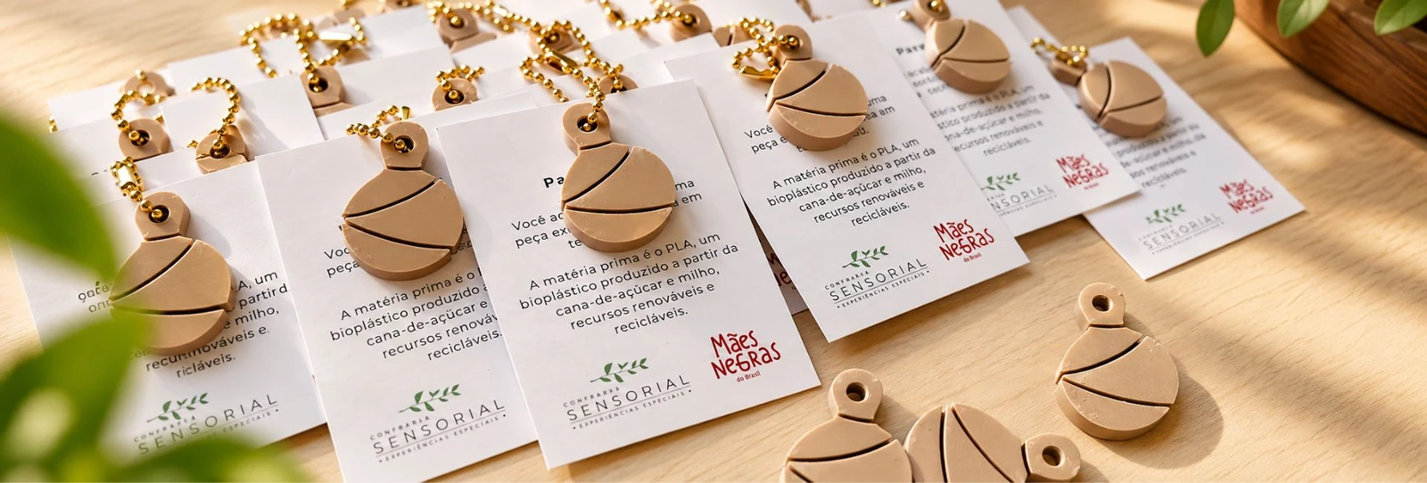 Lembranças especiais com cartões personalizados.